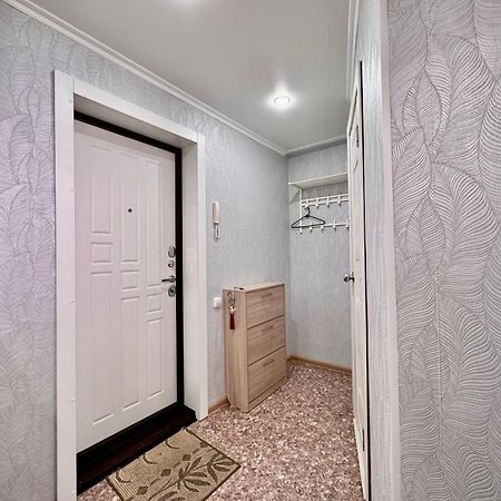 В Центре Павлодара Светлая Квартира Exterior photo